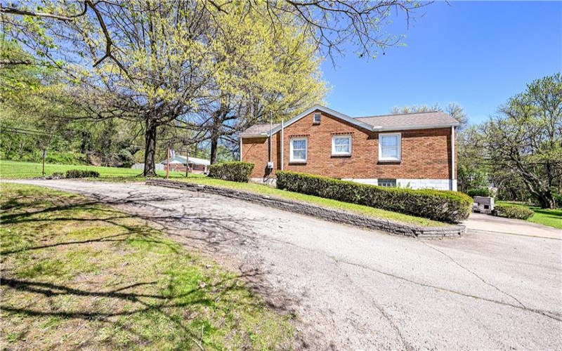 310 14th Street, Jeannette, 15644, 2 Bedrooms Bedrooms, 8 Rooms Rooms,1.2 BathroomsBathrooms,Residential,For Sale,14th Street,1699342