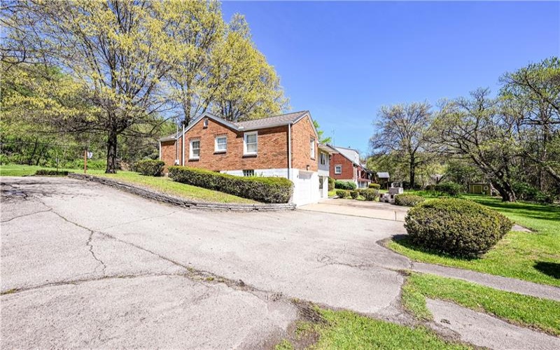 310 14th Street, Jeannette, 15644, 2 Bedrooms Bedrooms, 8 Rooms Rooms,1.2 BathroomsBathrooms,Residential,For Sale,14th Street,1699342