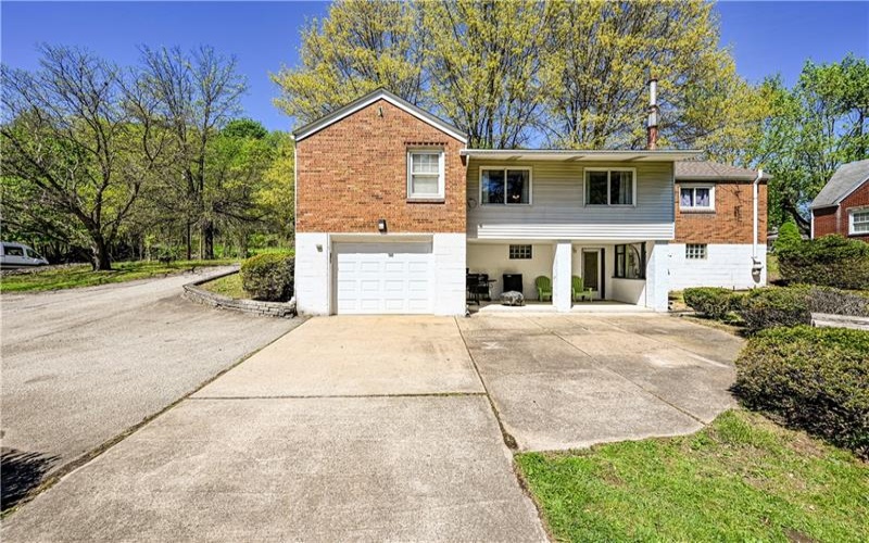 310 14th Street, Jeannette, 15644, 2 Bedrooms Bedrooms, 8 Rooms Rooms,1.2 BathroomsBathrooms,Residential,For Sale,14th Street,1699342