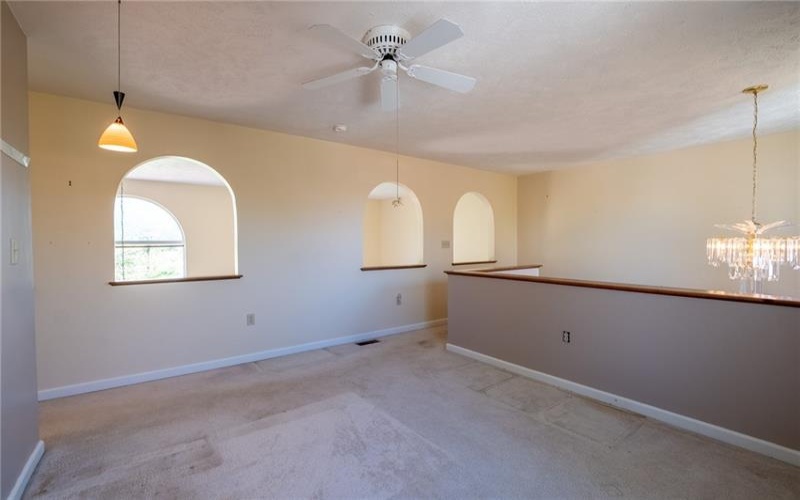 1437 Yorktown Dr, Lawrence, 15055, 3 Bedrooms Bedrooms, 10 Rooms Rooms,3.1 BathroomsBathrooms,Residential,For Sale,Yorktown Dr,1699343