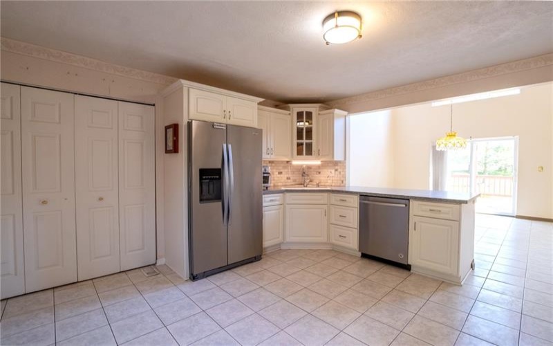 1437 Yorktown Dr, Lawrence, 15055, 3 Bedrooms Bedrooms, 10 Rooms Rooms,3.1 BathroomsBathrooms,Residential,For Sale,Yorktown Dr,1699343