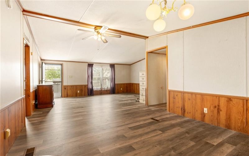 146 Middle St, Jenners, 15546, 3 Bedrooms Bedrooms, ,2 BathroomsBathrooms,Residential,For Sale,Middle St,1699364