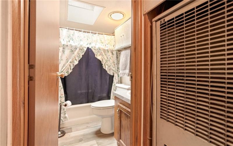 146 Middle St, Jenners, 15546, 3 Bedrooms Bedrooms, ,2 BathroomsBathrooms,Residential,For Sale,Middle St,1699364
