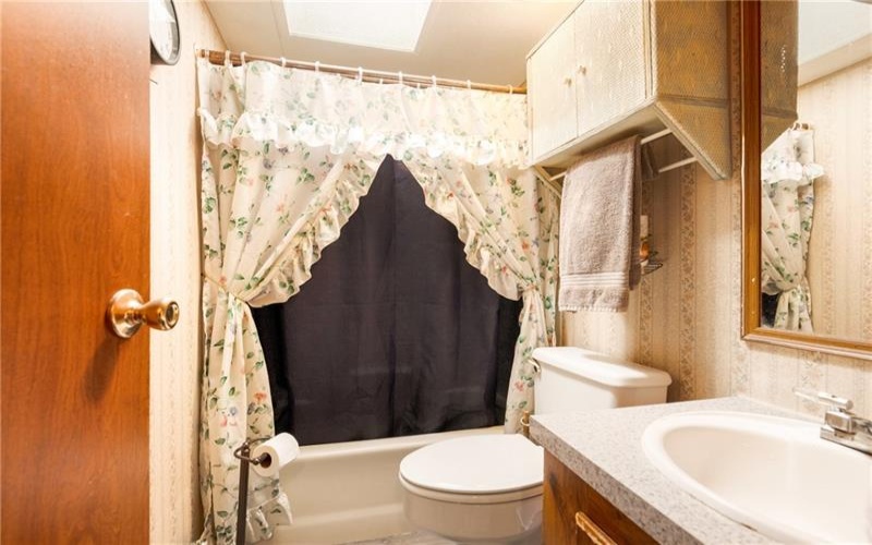 146 Middle St, Jenners, 15546, 3 Bedrooms Bedrooms, ,2 BathroomsBathrooms,Residential,For Sale,Middle St,1699364