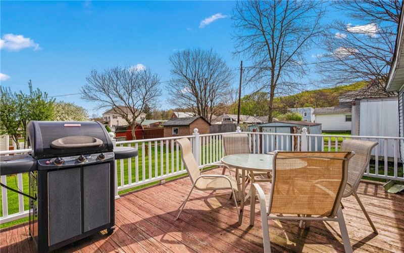 146 Middle St, Jenners, 15546, 3 Bedrooms Bedrooms, ,2 BathroomsBathrooms,Residential,For Sale,Middle St,1699364