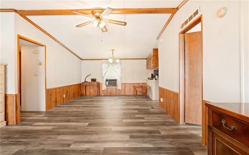 146 Middle St, Jenners, 15546, 3 Bedrooms Bedrooms, ,2 BathroomsBathrooms,Residential,For Sale,Middle St,1699364
