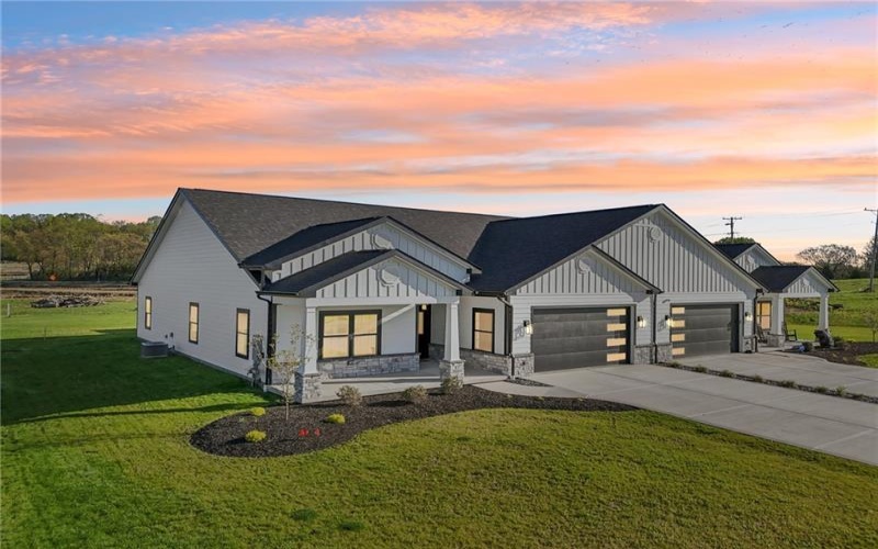 1171 VALLEY-CLUB DR., IRWIN, 15642, 3 Bedrooms Bedrooms, 8 Rooms Rooms,2 BathroomsBathrooms,Residential,For Sale,VALLEY-CLUB DR.,1699367