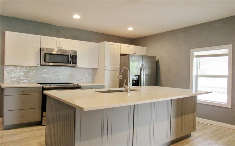 776 Vine Street, Mt. Pleasant, 15666, 2 Bedrooms Bedrooms, 6 Rooms Rooms,2 BathroomsBathrooms,Residential,For Sale,Vine Street,1699373