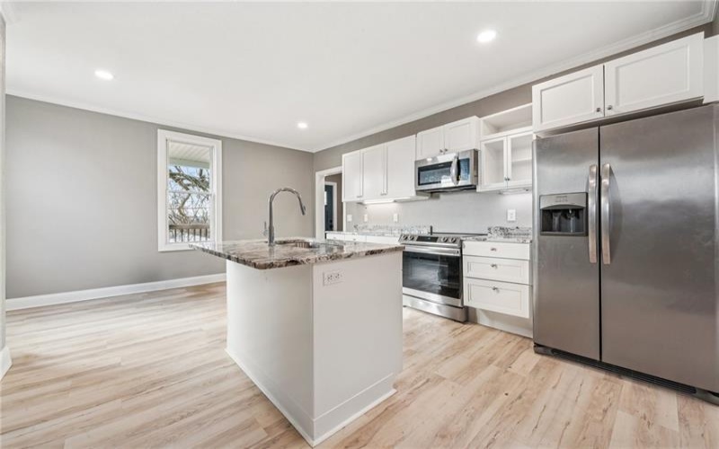 627 Spruce St, Irwin, 15642, 3 Bedrooms Bedrooms, 6 Rooms Rooms,2 BathroomsBathrooms,Residential,For Sale,Spruce St,1699375