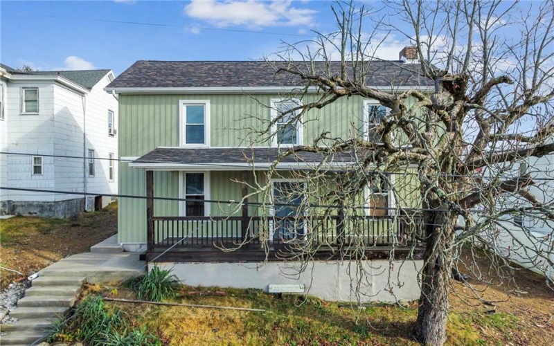 627 Spruce St, Irwin, 15642, 3 Bedrooms Bedrooms, 6 Rooms Rooms,2 BathroomsBathrooms,Residential,For Sale,Spruce St,1699375