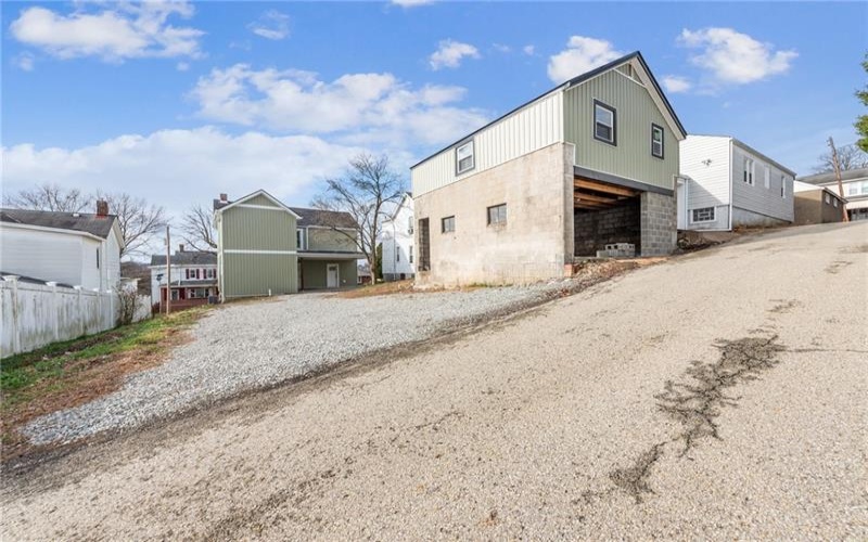 627 Spruce St, Irwin, 15642, 3 Bedrooms Bedrooms, 6 Rooms Rooms,2 BathroomsBathrooms,Residential,For Sale,Spruce St,1699375