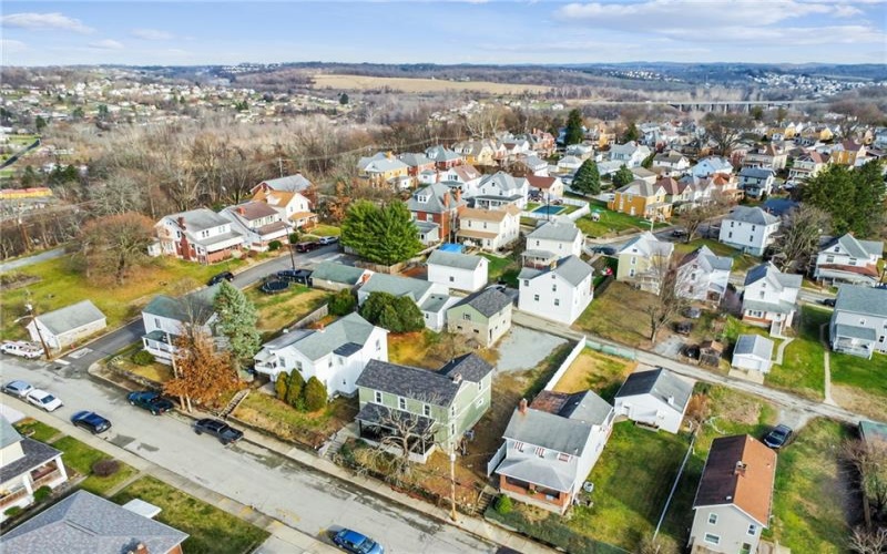 627 Spruce St, Irwin, 15642, 3 Bedrooms Bedrooms, 6 Rooms Rooms,2 BathroomsBathrooms,Residential,For Sale,Spruce St,1699375