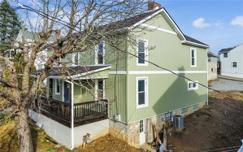 627 Spruce St, Irwin, 15642, 3 Bedrooms Bedrooms, 6 Rooms Rooms,2 BathroomsBathrooms,Residential,For Sale,Spruce St,1699375