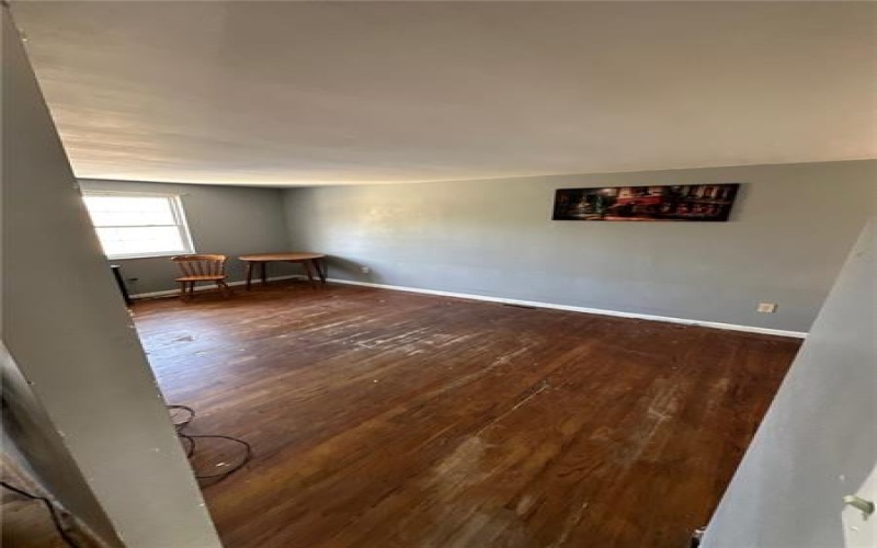 1010 1st St, Irwin, 15642, 3 Bedrooms Bedrooms, ,2 BathroomsBathrooms,Residential,For Sale,1st St,1699395