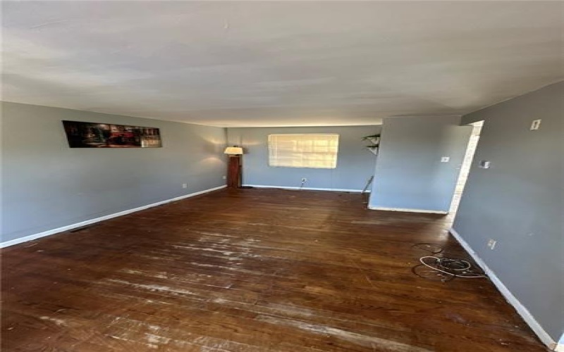 1010 1st St, Irwin, 15642, 3 Bedrooms Bedrooms, ,2 BathroomsBathrooms,Residential,For Sale,1st St,1699395