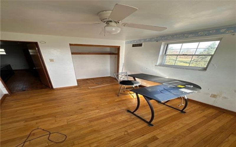 1010 1st St, Irwin, 15642, 3 Bedrooms Bedrooms, ,2 BathroomsBathrooms,Residential,For Sale,1st St,1699395