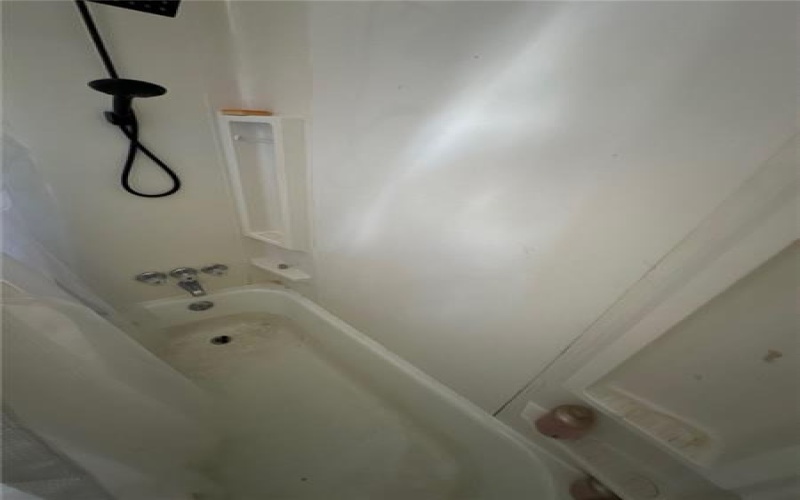 1010 1st St, Irwin, 15642, 3 Bedrooms Bedrooms, ,2 BathroomsBathrooms,Residential,For Sale,1st St,1699395