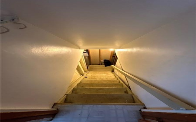 1010 1st St, Irwin, 15642, 3 Bedrooms Bedrooms, ,2 BathroomsBathrooms,Residential,For Sale,1st St,1699395