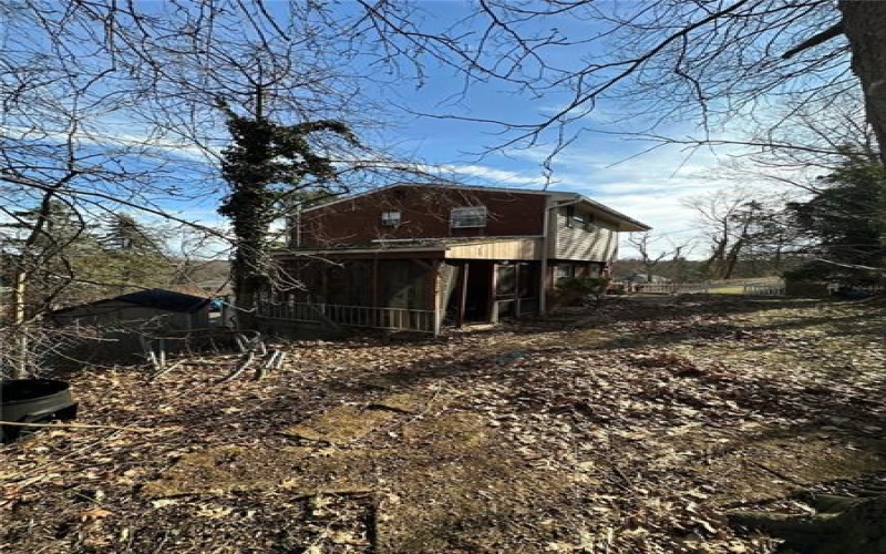 1010 1st St, Irwin, 15642, 3 Bedrooms Bedrooms, ,2 BathroomsBathrooms,Residential,For Sale,1st St,1699395