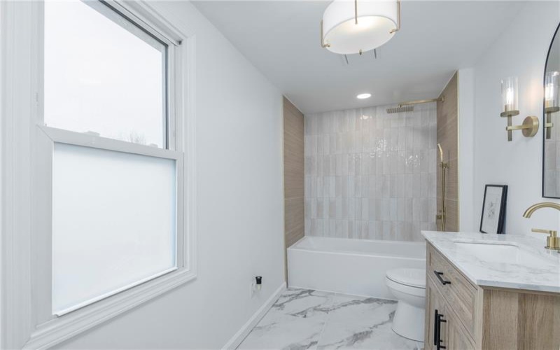520 Washington St, Bentleyville, 15314, 3 Bedrooms Bedrooms, ,2 BathroomsBathrooms,Residential,For Sale,Washington St,1682624