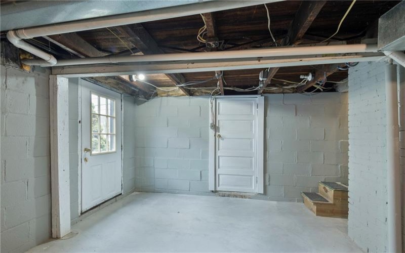 520 Washington St, Bentleyville, 15314, 3 Bedrooms Bedrooms, ,2 BathroomsBathrooms,Residential,For Sale,Washington St,1682624