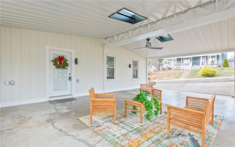 520 Washington St, Bentleyville, 15314, 3 Bedrooms Bedrooms, ,2 BathroomsBathrooms,Residential,For Sale,Washington St,1682624