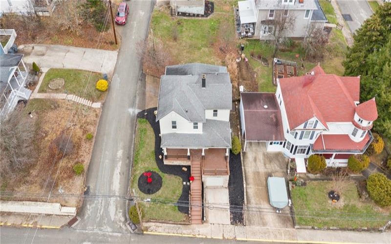 520 Washington St, Bentleyville, 15314, 3 Bedrooms Bedrooms, ,2 BathroomsBathrooms,Residential,For Sale,Washington St,1682624