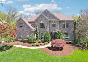 4613 Forest Ridge Court, Murrysville, 15668, 4 Bedrooms Bedrooms, 14 Rooms Rooms,5 BathroomsBathrooms,Residential,For Sale,Forest Ridge Court,1699402