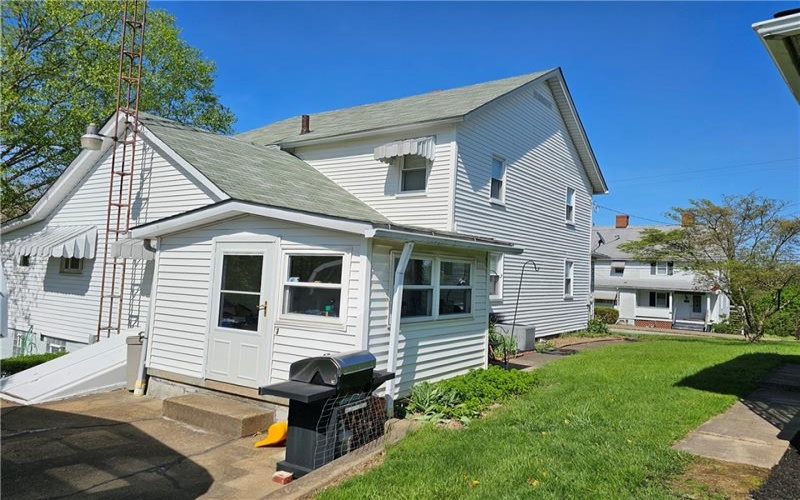 137 Washington St, Cokeburg, 15324, 2 Bedrooms Bedrooms, 7 Rooms Rooms,1 BathroomBathrooms,Residential,For Sale,Washington St,1699428