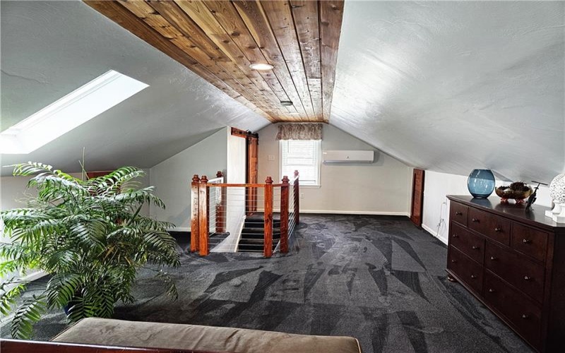 12 1/2 Vine St, Mt Pleasant, 15666, 3 Bedrooms Bedrooms, 6 Rooms Rooms,2 BathroomsBathrooms,Residential,For Sale,Vine St,1699470