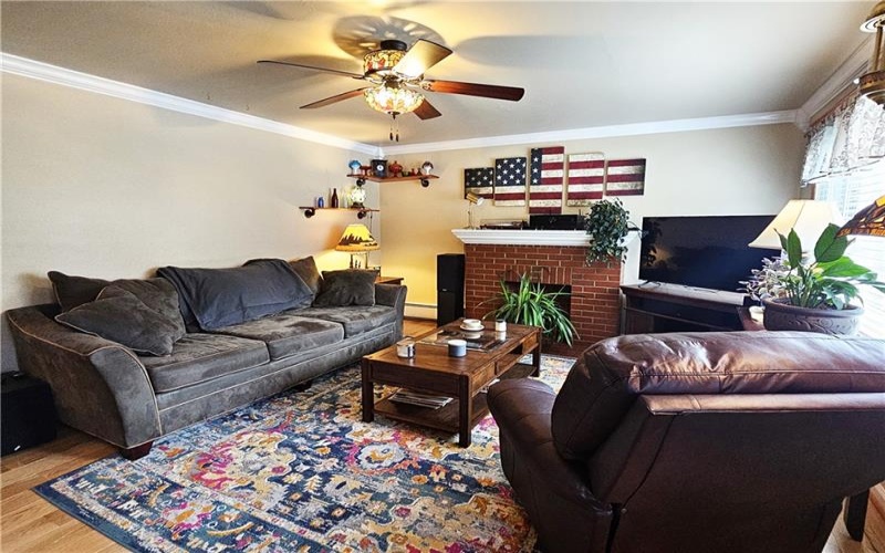 12 1/2 Vine St, Mt Pleasant, 15666, 3 Bedrooms Bedrooms, 6 Rooms Rooms,2 BathroomsBathrooms,Residential,For Sale,Vine St,1699470