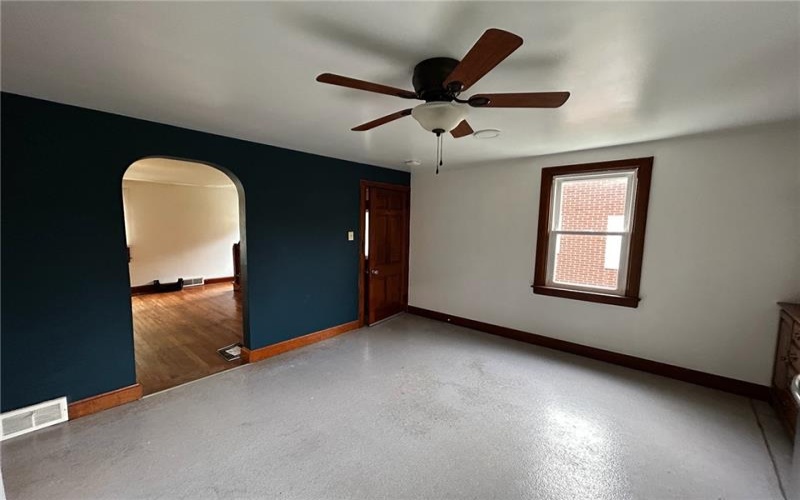 932 Franklin Ave, Connellsville, 15425, 4 Bedrooms Bedrooms, 7 Rooms Rooms,1.1 BathroomsBathrooms,Residential,For Sale,Franklin Ave,1699487