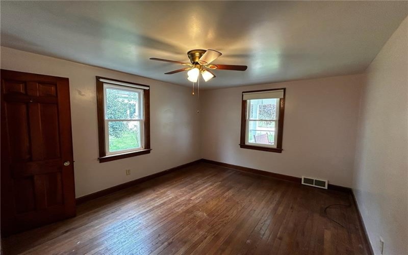 932 Franklin Ave, Connellsville, 15425, 4 Bedrooms Bedrooms, 7 Rooms Rooms,1.1 BathroomsBathrooms,Residential,For Sale,Franklin Ave,1699487