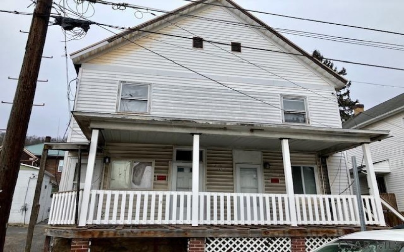 219-221 David Street, Johnstown, 15902, ,Multi-unit,For Sale,David Street,1689588