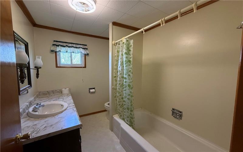 1354 Pittsburgh St, Scottdale, 15683, 3 Bedrooms Bedrooms, 9 Rooms Rooms,2 BathroomsBathrooms,Residential,For Sale,Pittsburgh St,1699354