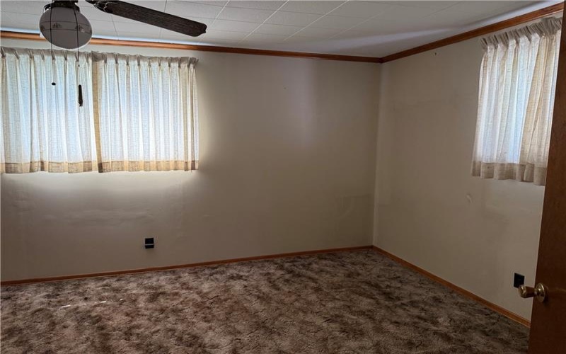 1354 Pittsburgh St, Scottdale, 15683, 3 Bedrooms Bedrooms, 9 Rooms Rooms,2 BathroomsBathrooms,Residential,For Sale,Pittsburgh St,1699354