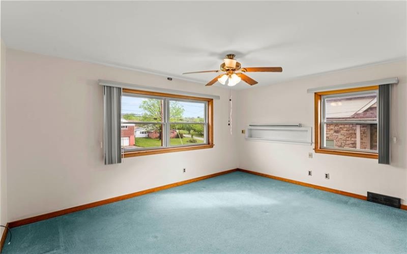 802 Gladden Road, Canonsburg, 15317, 2 Bedrooms Bedrooms, 8 Rooms Rooms,2 BathroomsBathrooms,Residential,For Sale,Gladden Road,1699389