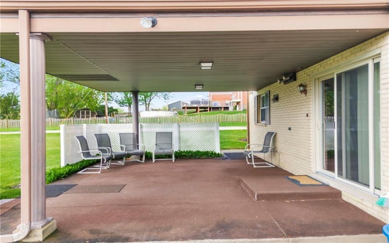 802 Gladden Road, Canonsburg, 15317, 2 Bedrooms Bedrooms, 8 Rooms Rooms,2 BathroomsBathrooms,Residential,For Sale,Gladden Road,1699389