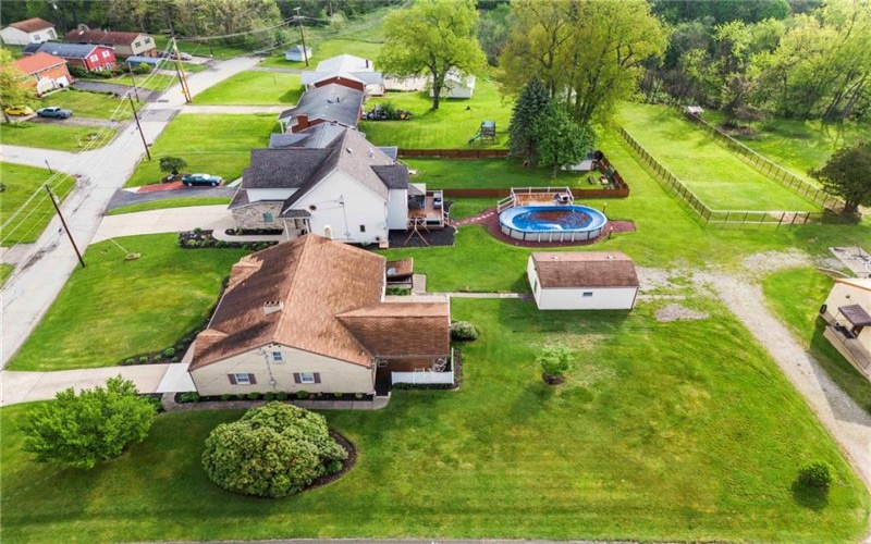 802 Gladden Road, Canonsburg, 15317, 2 Bedrooms Bedrooms, 8 Rooms Rooms,2 BathroomsBathrooms,Residential,For Sale,Gladden Road,1699389