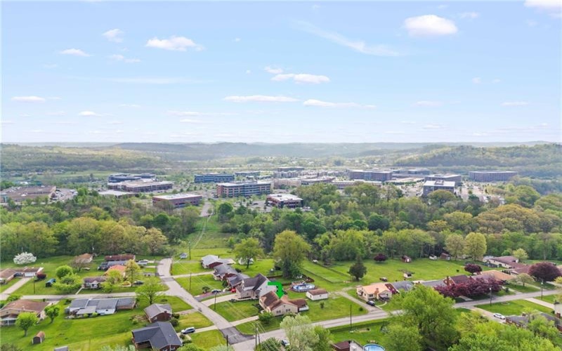 802 Gladden Road, Canonsburg, 15317, 2 Bedrooms Bedrooms, 8 Rooms Rooms,2 BathroomsBathrooms,Residential,For Sale,Gladden Road,1699389