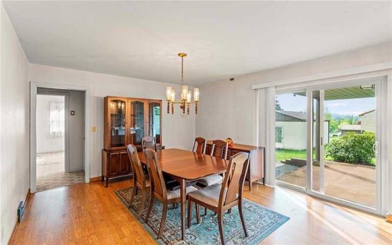 802 Gladden Road, Canonsburg, 15317, 2 Bedrooms Bedrooms, 8 Rooms Rooms,2 BathroomsBathrooms,Residential,For Sale,Gladden Road,1699389