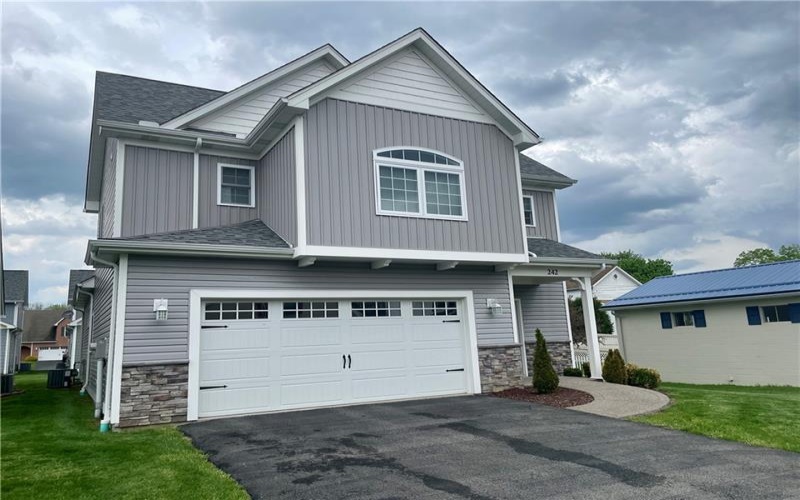 242 Plum St, Ligonier, 15658, 3 Bedrooms Bedrooms, 6 Rooms Rooms,2.1 BathroomsBathrooms,Residential,For Sale,Plum St,1699394