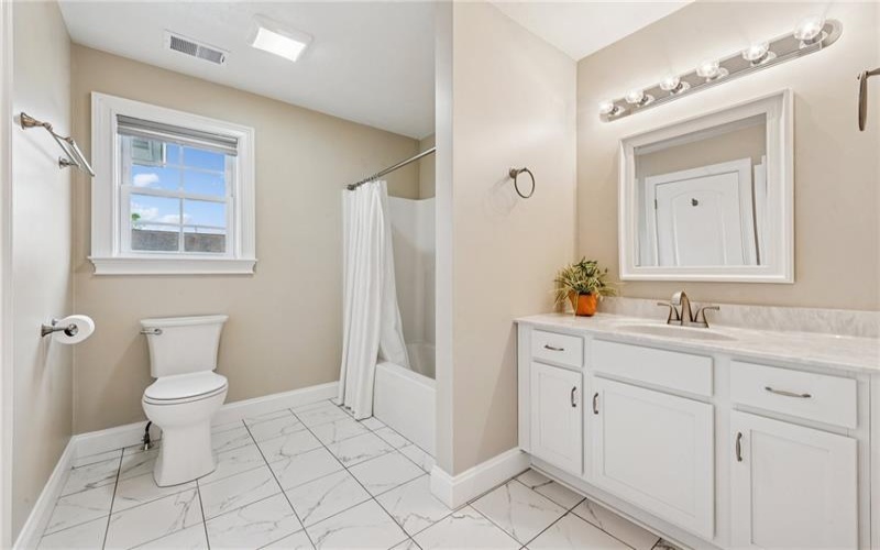 242 Plum St, Ligonier, 15658, 3 Bedrooms Bedrooms, 6 Rooms Rooms,2.1 BathroomsBathrooms,Residential,For Sale,Plum St,1699394