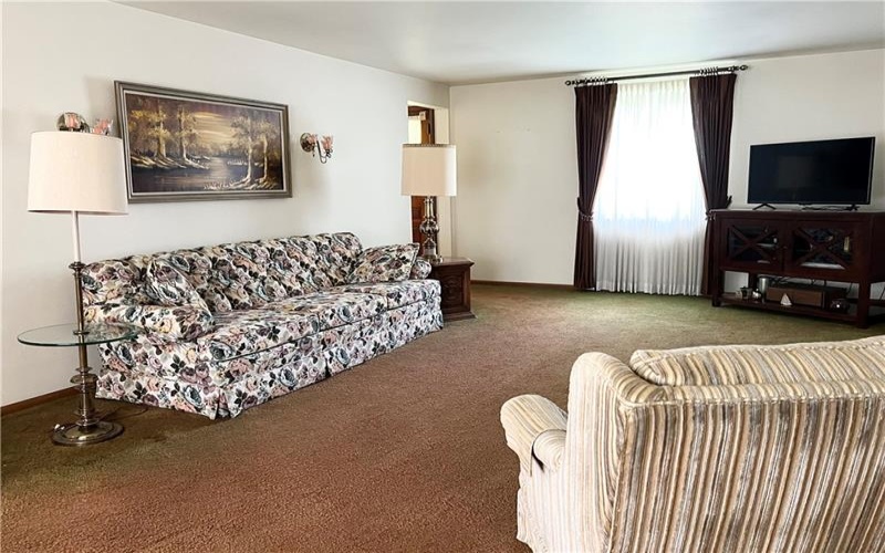 707 Caldwell Avenue, New Kensington, 15068, 2 Bedrooms Bedrooms, 7 Rooms Rooms,1.1 BathroomsBathrooms,Residential,For Sale,Caldwell Avenue,1699434