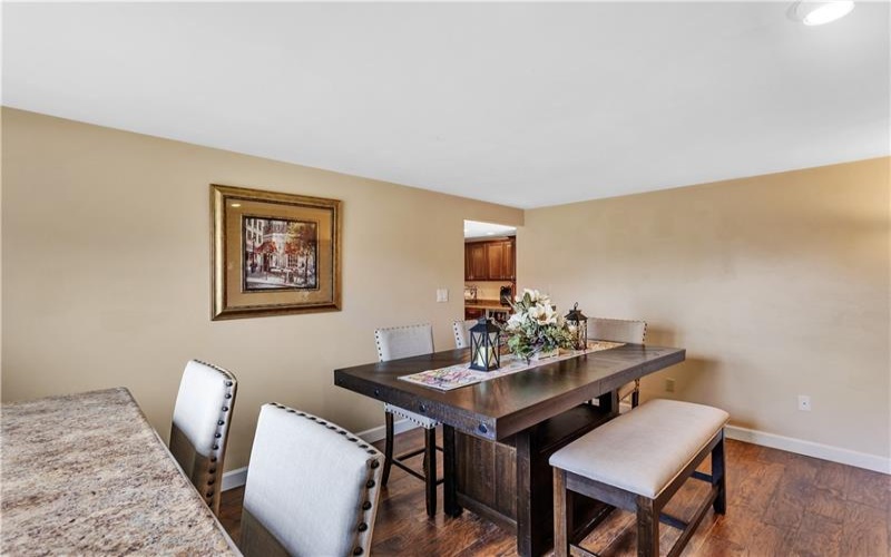 135 Rizzi Dr, Irwin, 15642, 3 Bedrooms Bedrooms, 8 Rooms Rooms,2.1 BathroomsBathrooms,Residential,For Sale,Rizzi Dr,1699464