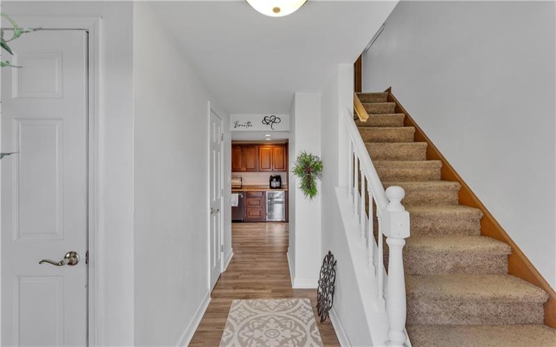 135 Rizzi Dr, Irwin, 15642, 3 Bedrooms Bedrooms, 8 Rooms Rooms,2.1 BathroomsBathrooms,Residential,For Sale,Rizzi Dr,1699464