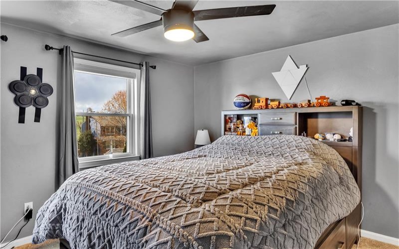 135 Rizzi Dr, Irwin, 15642, 3 Bedrooms Bedrooms, 8 Rooms Rooms,2.1 BathroomsBathrooms,Residential,For Sale,Rizzi Dr,1699464