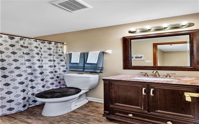 135 Rizzi Dr, Irwin, 15642, 3 Bedrooms Bedrooms, 8 Rooms Rooms,2.1 BathroomsBathrooms,Residential,For Sale,Rizzi Dr,1699464