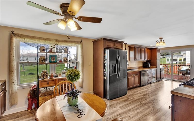 135 Rizzi Dr, Irwin, 15642, 3 Bedrooms Bedrooms, 8 Rooms Rooms,2.1 BathroomsBathrooms,Residential,For Sale,Rizzi Dr,1699464
