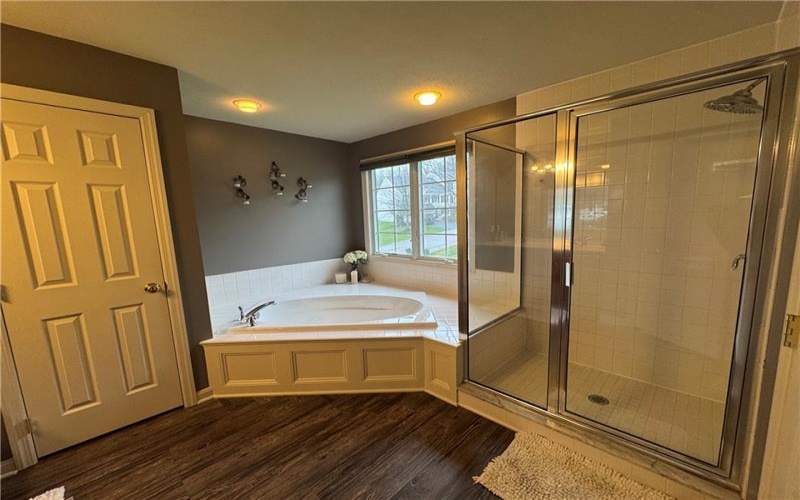 2001 Trillium Ct, Canonsburg, 15317, 3 Bedrooms Bedrooms, 9 Rooms Rooms,2.1 BathroomsBathrooms,Residential,For Sale,Trillium Ct,1699538